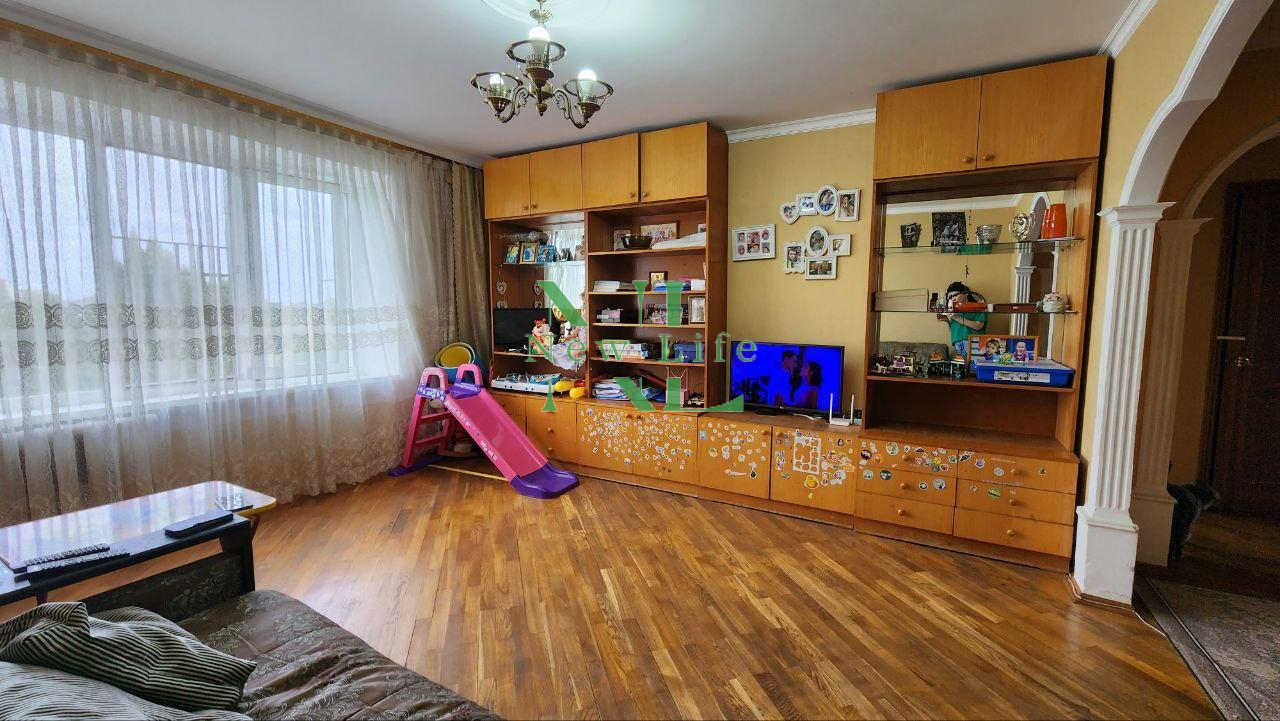 Продажа 3-комнатной квартиры, Майкоп, улица Депутатская